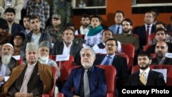 داکتر عبدالله عبدالله رئیس اجراییه افغانستان در روز افتتاح رقابت های لیگ برتر فوتبال افغانستان، بنیاد رحمانی