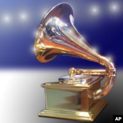 Britney Spears Tops Billboard 200 Chart; Nirvana Memorabilia on Display