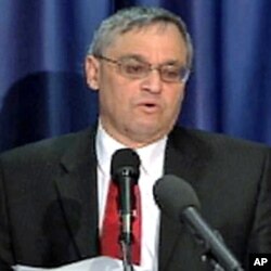 民调负责人彼得.布朗