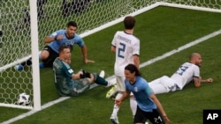 تیم های يوروگواى و روسيه