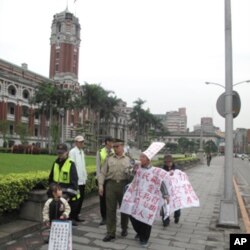 上访户被劝离总统府