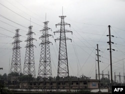 西部地区的高压线路