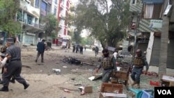 رئیس صحت عامه ننگرهار به خبرنگاران گفت که به تعداد ۳۳ کشته و۱۰۰ زخمی این حادثه به این شفاخانه انتقال داده شده است.