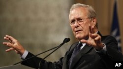 도널드 럼스펠드 전 미국 국방장관 (자료사진)