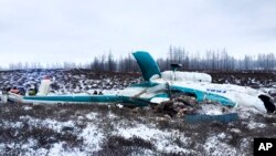 تصویری که دولت روسیه از هلیکوپتر ساقط شده در ۴۵ کیلومتری شمال شرق استاریا اورنگوی منتشر کرده است - ۱ آبان ۱۳۹۵ 