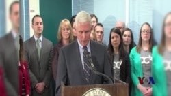 风暴中的平静：彭斯和川普相得益彰