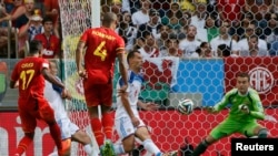 22일 리우데자네이루에서 벌어진 월드컵 H조 조별 예선 2차전 벨기에와 러시아와의 경기에서 벨기에의 디보크 오리지 선수가 골을 성공시키고 있다.