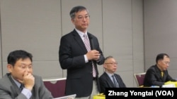 台湾陆委会与政治大学法学院共同举办中国居住证对台湾的冲击与影响座谈会（美国之音张永泰拍摄）