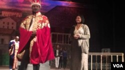 "መንታ መንገድ" የመድረክ ቲያትር - ተክሌ ደስታ