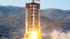 2016년 2월 7일 북한 동창리 서해위성발사장에서 광명성 4호가 발사되는 장면을 조선중앙통신이 보도했다. 