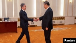 中国国家主席习近平星期五（4月26日）与到访的美国国务卿安东尼·布林肯（Antony Blinken）会面。（媒体联访照片）