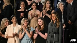 Мелания Трампа (справа) в зале заседаний Палаты представителей США