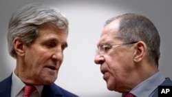 Menlu AS John Kerry akan bertemu dengan Menlu Rusia Sergei Lavrov di London guna mengakhiri krisis di Ukraina (foto: dok). 