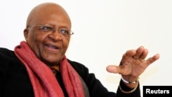 Mantan Uskup Agung Afrika Selatan sekaligus peraih Hadiah Nobel Perdamaian, Desmond Tutu.