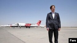 بابک زنجانی چندین شرکت تجاری در ایران و خارج از کشور تاسیس کرد.