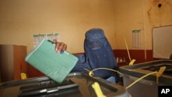 کمیسیون مستقل انتخابات تاریخ برگزاری انتخابات پارلمانی و شوراهای ولسوالی را ۲۸ میزان تعیین کرده است.