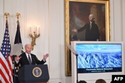 Церемония объявления монументов должна была состояться еще 7 января в долине Коачелла, однако из-за погодных условий было принято решение перенести мероприятие на неделю позже, в Белый дом.