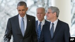 قاضی گارلند، سمت راست باراک اوباما، گزینه او برای دیوان عالی آمریکا است.