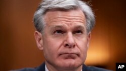 Директор ФБР Крістофер Рей під час слухань у юридичному комітеті Сенату США