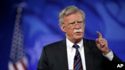 前美国驻联合国大使约翰博尔顿2017年2月24日在保守党政治行动会议（CPAC）上发表讲话