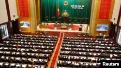 Prime Minister Nguyen Tan Dung at opening ceremony of the autumn session of Vietnam's National Assembly, Hanoi, Oct. 21, 2013.