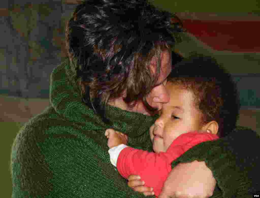 Alex Gunther says all mentally disabled and mentally ill people deserve love and dignity (VOA/Taylor)