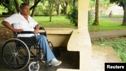 Wani mutum mai fama da cutar kuturta