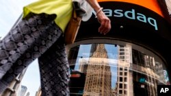 迪拜街头的纳斯达克