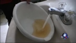 奥巴马访问弗林特与居民讨论水污染危机