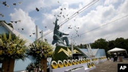 日本南部长崎的纪念原子弹袭击70周年的活动(2015年8月9日)