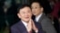 Mantan Perdana Menteri Thailand Thaksin Shinawatra tiba di Bandara Don Muang, Bangkok, Thailand, 22 Agustus 2023. (Foto: Sakchai Lalit/AP Photo)