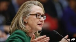Menlu AS Hillary Clinton memberi kesaksian serangan di Benghazi, Libya di hadapan Komisi Hubungan Luar Negeri Senat AS, Rabu (23/1). 