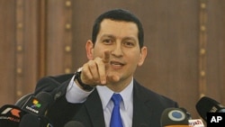 Jurubicara Kementerian Luar Negeri Suriah, Jihad Makdissi berbicara kepada media dalam konferensi pers hari Senin (23/7).