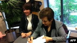 Şirin İbadi: Konstitusiya İranda yaşayan xalqların ana dilində təhsil almaq hüququnu təmin etsə də, buna imkan verilmir