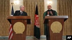 رواں ہفتے اپنے دورہِ افغانستان میں امریکی وزیر دفاع رابرٹ گیٹس نے نیٹو کی ایک حالیہ کارروائی میں نو شہریوں کی ہلاکت پر صدر کرزئی سے معذرت کی تھی۔