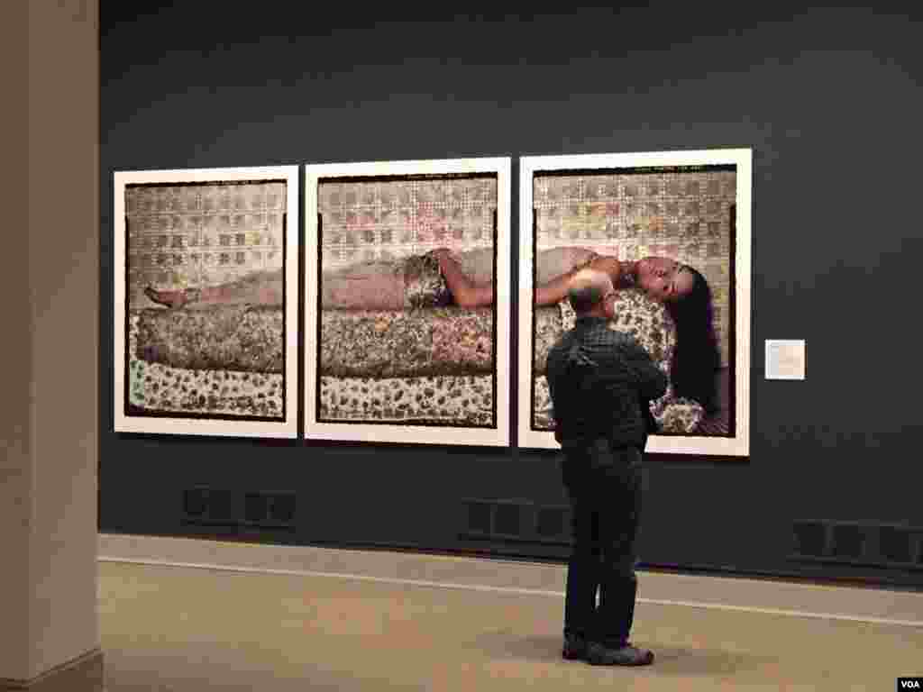 عکس: Lalla Assia Essaydi (هنرمند از مراکش ساکن نیویورک) &quot;بازگشت دوباره به گلوله ها&quot;