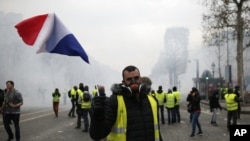 Masu zanga-zanga a Paris