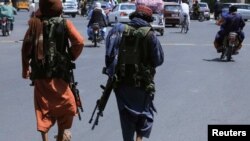 چەکدارەکانی تاڵیبان لەناو شاری کابوڵ