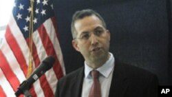 အမေရိကန်အထူးကိုယ်စားလှယ် ဒဲရက်မစ်ချဲလ်