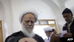 مخالفان احمدی نژاد پایگاه خود را در مجلس محکم کردند