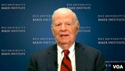 جیمز بیکر در دوران ریاست جمهوری جرج بوش پدر، وزیر خارجه آمریکا بود 