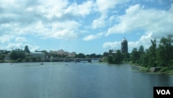 维堡市(美国之音白桦)