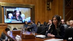 Кандидат на пост министра внутренней безопасности Кристи Ноэм выступает на слушаниях в сенатском комитете. 17 января 2025 г. 