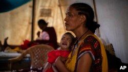 Umwe mu bapfasoni bateshejwe izabo n'intambara yo mu ntara ya Tigreya