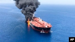 دو نفتکش روز پنجشنبه هدف حمله قرار گرفتند. 