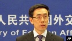 Jurubicara Kementerian Luar Negeri Tiongkok Liu Weimin mengatakan Beijing berkeberatan penggunaan tekanan dan sanksi atas Suriah.