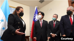 洪都拉斯当选总统卡斯特罗2022年1月26日在上任前一天会见台湾副总统赖清德（照片来自赖清德的推特账号）