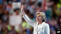 هیلاری کلینتون در آخرین شب از کنوانسیون ملی حزب دموکرات در فیلادلفیا - ۲۸ ژوئیه ۲۰۱۶ 