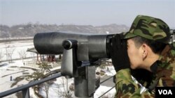 Tentara Korea Selatan siaga di wilayah perbatasan dengan Korea Utara (foto: dok).