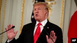 特朗普总统2019年5月27日在东京与日本首相安倍晋三举行联合记者会上讲话。